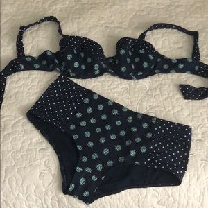 High-Waisted Swim Set